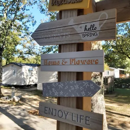 Campsite Mobil Climatise 6pers. 3ch Domaine De Chaussy 5* Ardeche